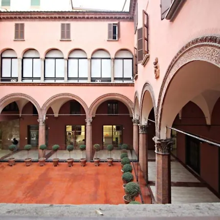 Ugo Bassi Lux Apartamento