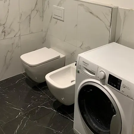 Ugo Bassi Lux Apartament