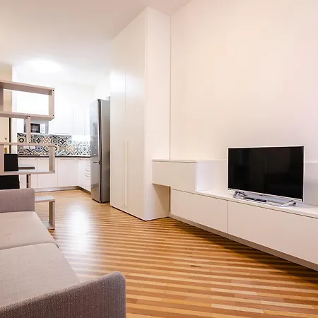 Apartament Ugo Bassi Lux *