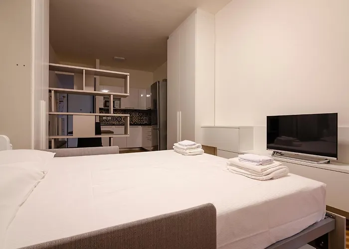 Ugo Bassi Lux * Bolonha