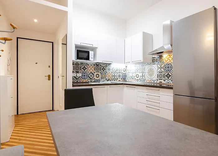 Ugo Bassi Lux Apartamento *